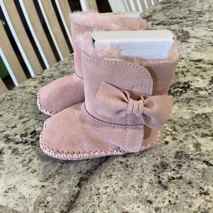 Baby pink ugg boots